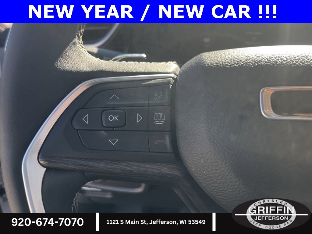 Used 2023 Jeep Grand Cherokee L Limited w/ Trailer Tow Group (B) image 14