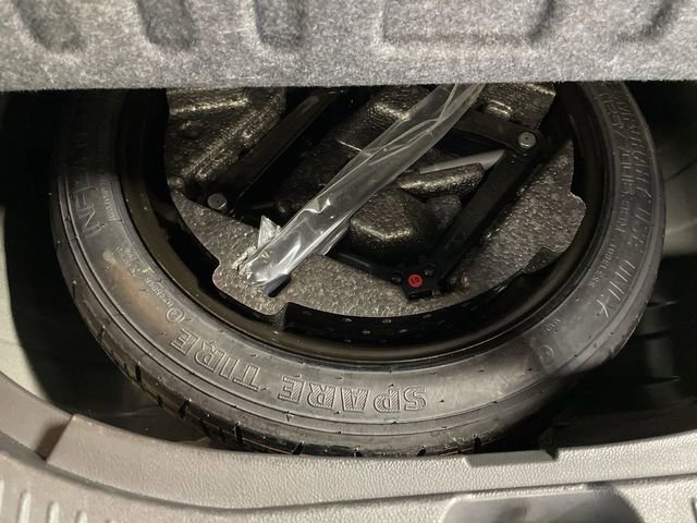 Used 2020 Chevrolet Trax LT w/ LT Convenience Package image 26