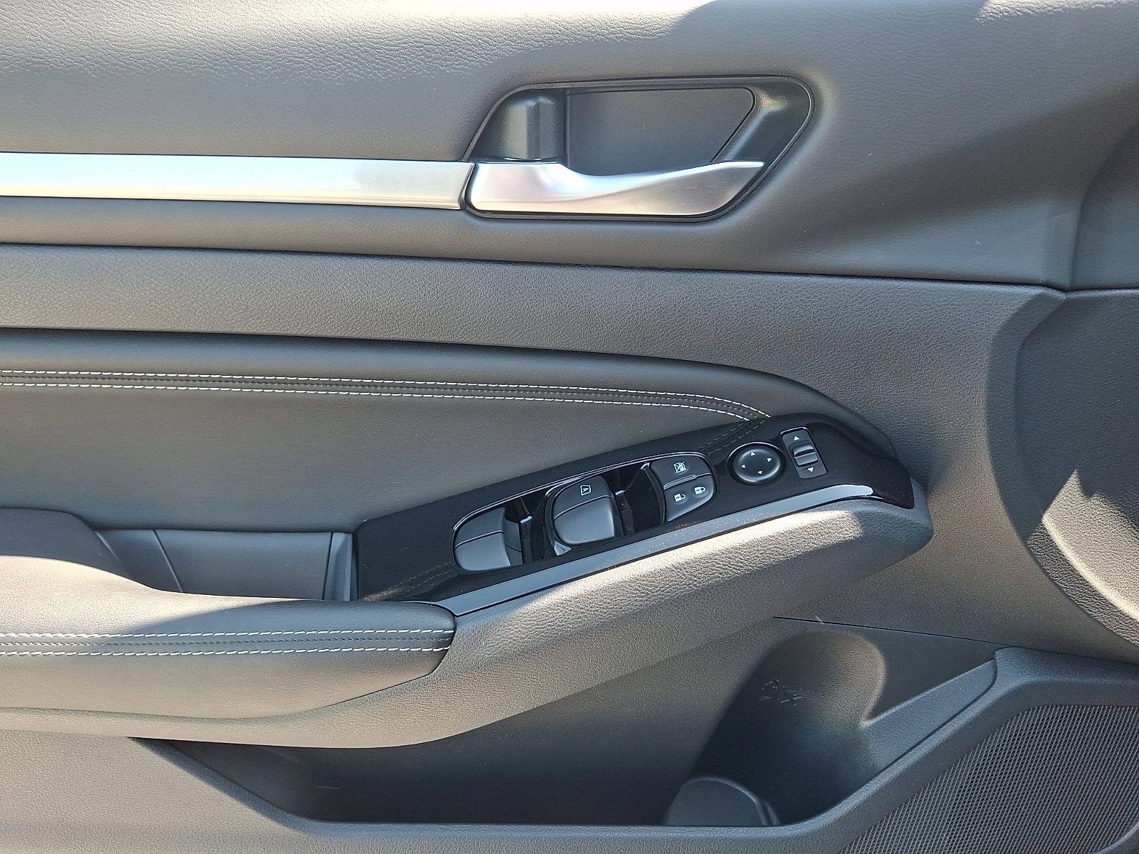 Certified 2023 Nissan Altima 2.5 SL image 11