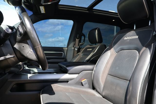 Used 2021 RAM 1500 Laramie w/ Sport Appearance Package image 11