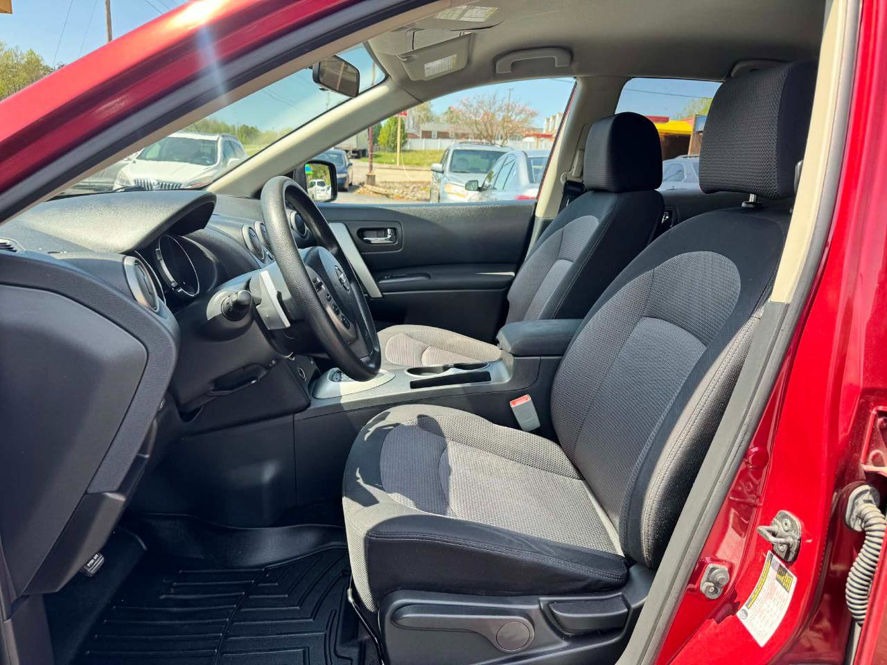 Used 2008 Nissan Rogue SL w/ Premium Pkg image 10