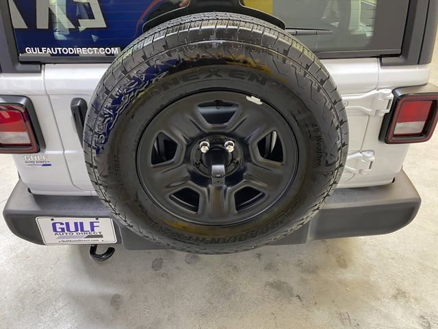 Used 2025 Jeep Wrangler Sport image 13