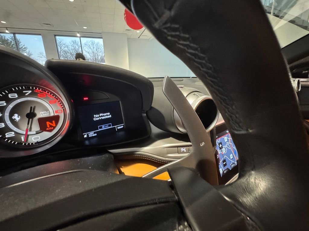 Used 2018 Ferrari GTC4Lusso T RWD image 12