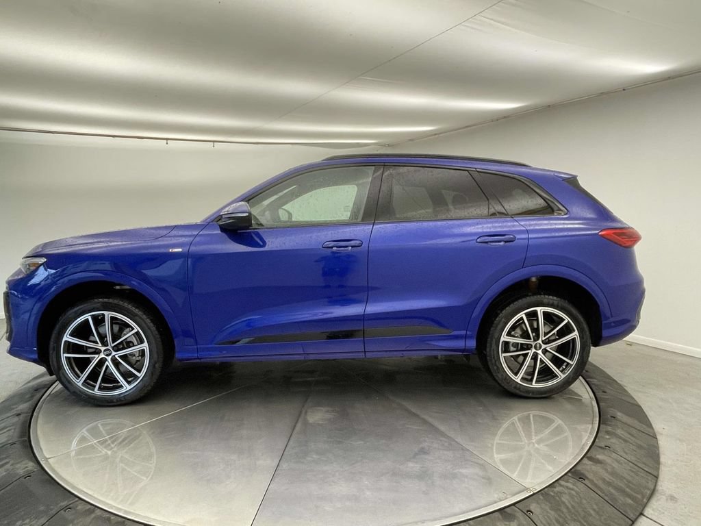 New 2026 Audi Q5 Premium Plus AWD/4WD image 2