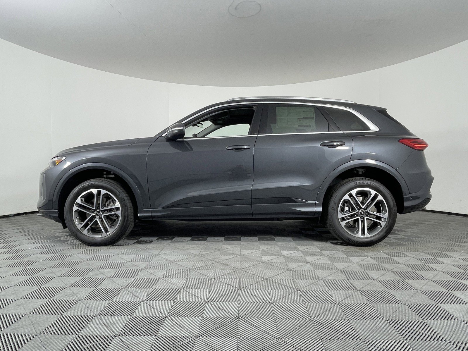 New 2025 Audi Q5 Premium image 11