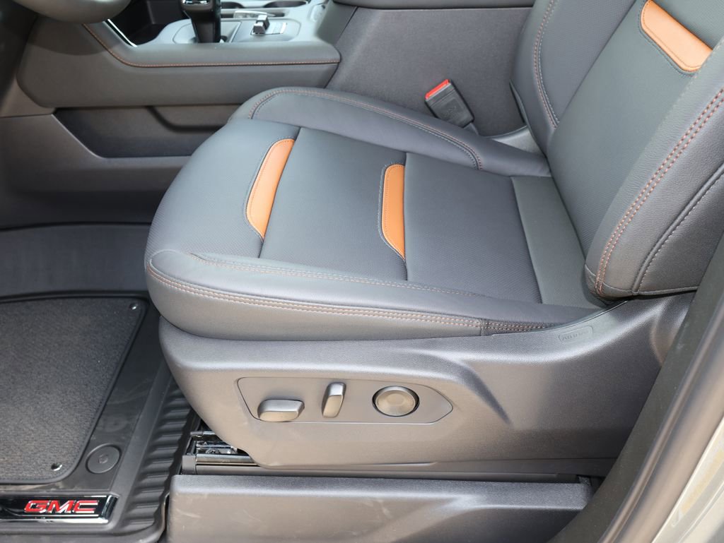 New 2026 GMC Sierra 1500 AT4 AWD/4WD image 8