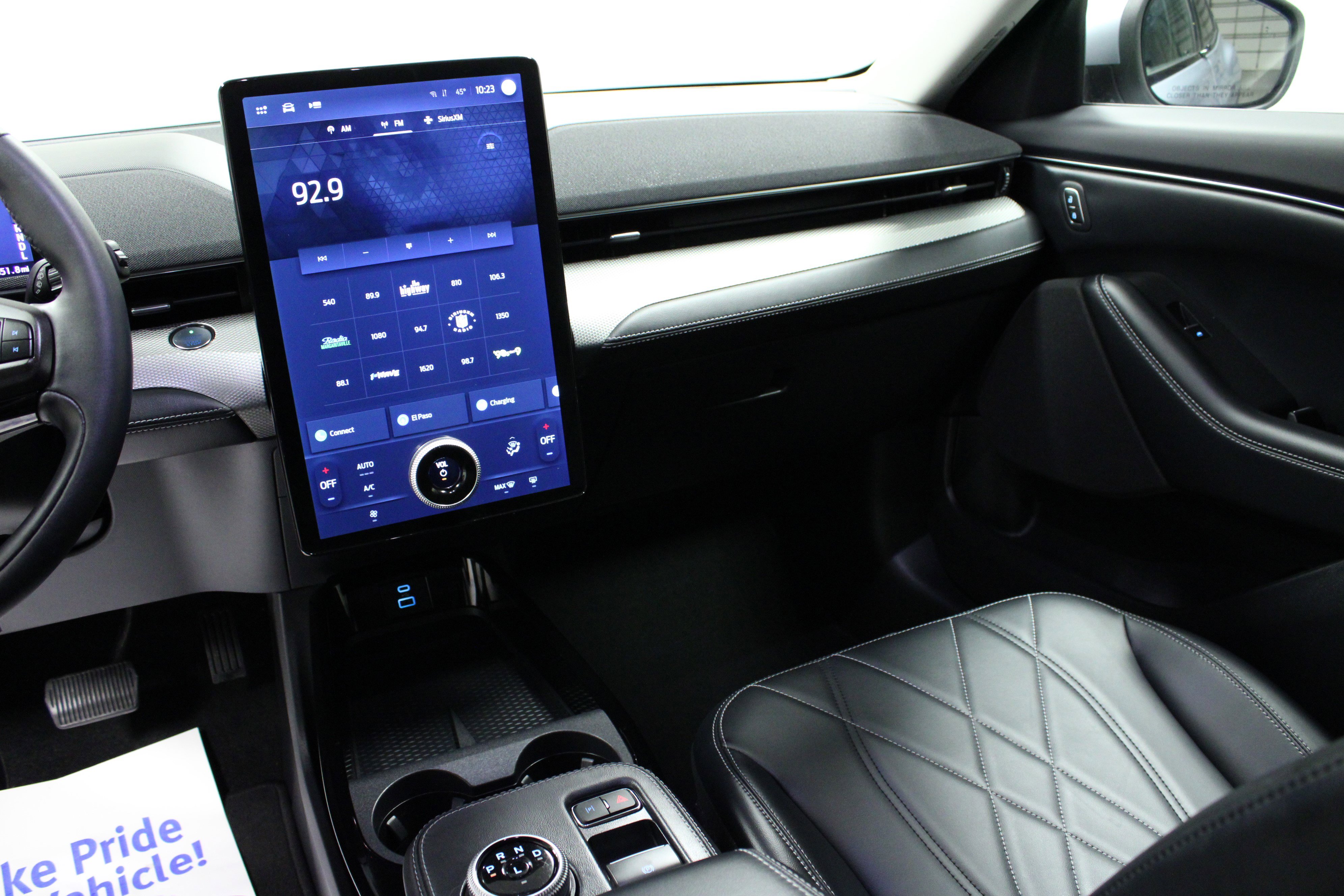 Used 2022 Ford Mustang Mach-E Select image 19