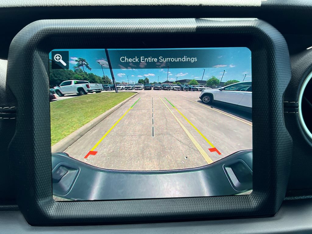 Used 2021 Jeep Gladiator Overland w/ Popular Equipment Package AWD/4WD image 21