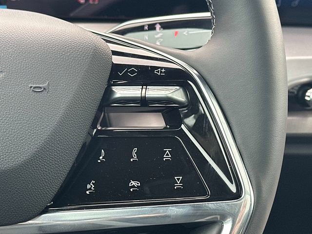 New 2026 Cadillac Vistiq Luxury image 6