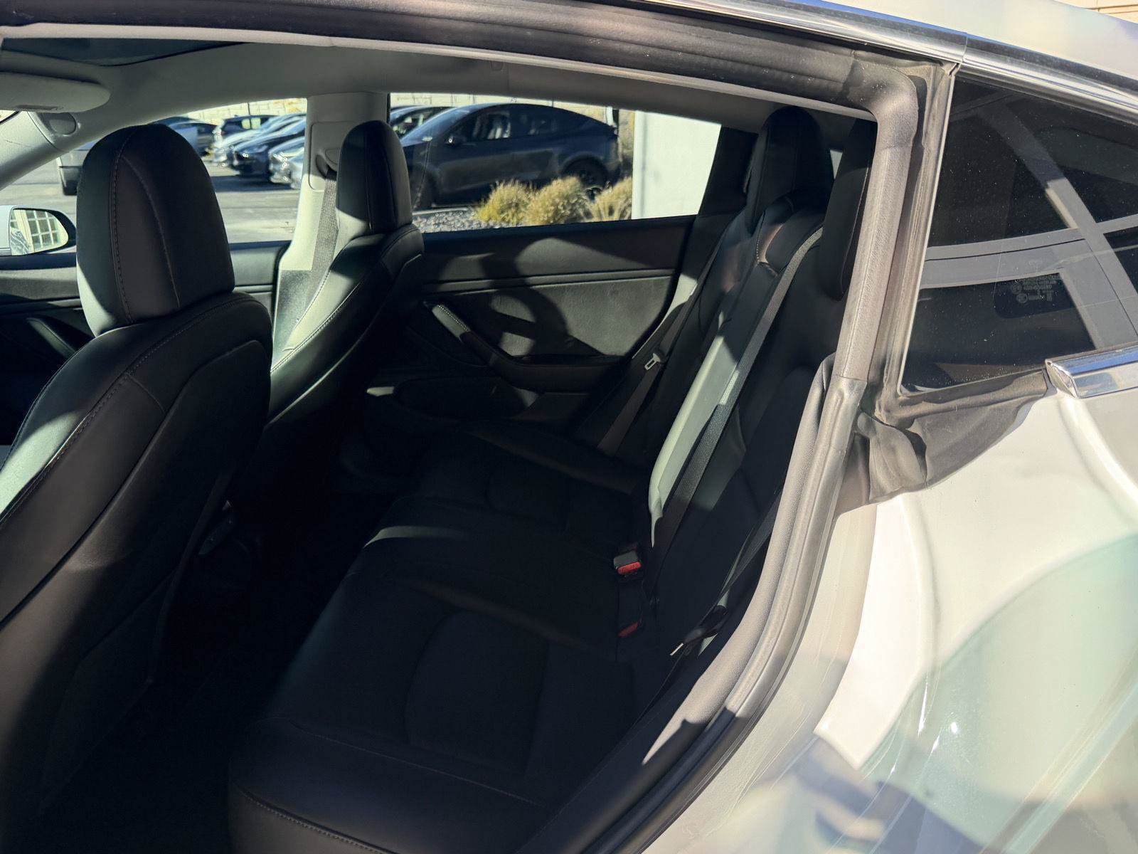 Used 2018 Tesla Model 3 Long Range RWD image 15