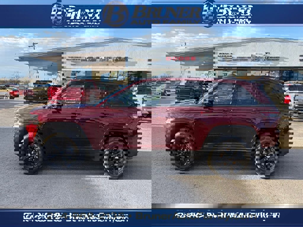 New 2025 Jeep Grand Cherokee Limited w/ Black Appearance Package image 8