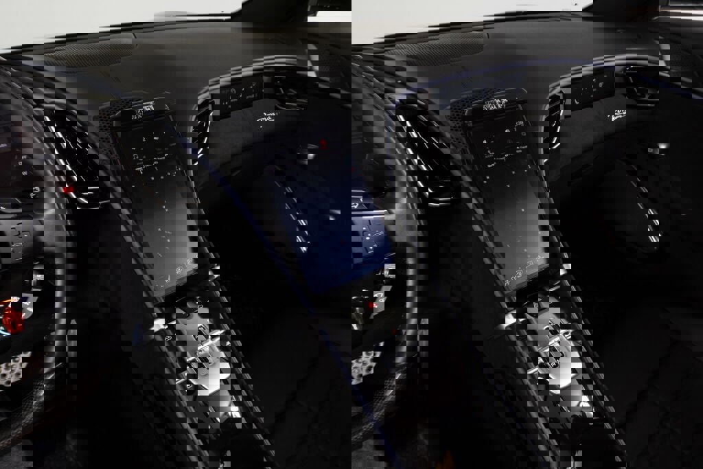 Certified 2024 Ferrari Roma Spider image 40