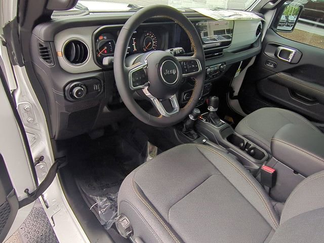 New 2025 Jeep Wrangler Unlimited Sahara w/ Safety Group AWD/4WD image 12