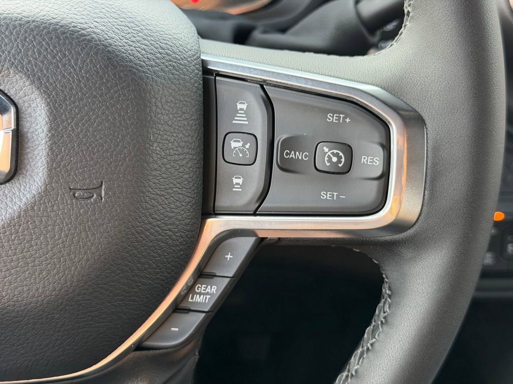 New 2026 RAM 2500 Laramie AWD/4WD image 26