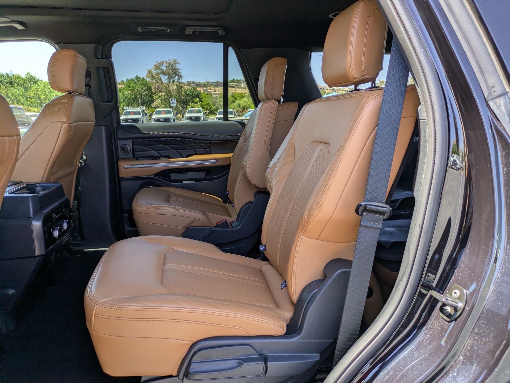 Used 2024 Ford Expedition Platinum AWD/4WD image 30