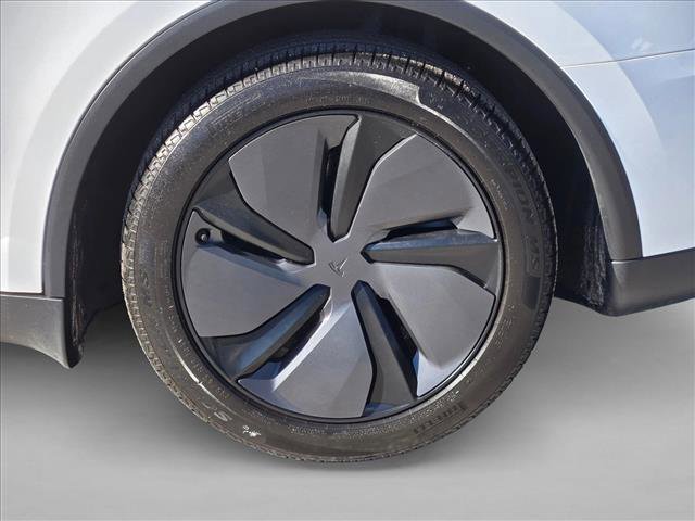 Used 2026 Tesla Model Y AWD image 21