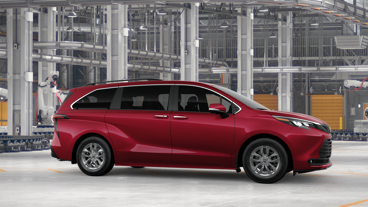 New 2026 Toyota Sienna XLE FWD image 15