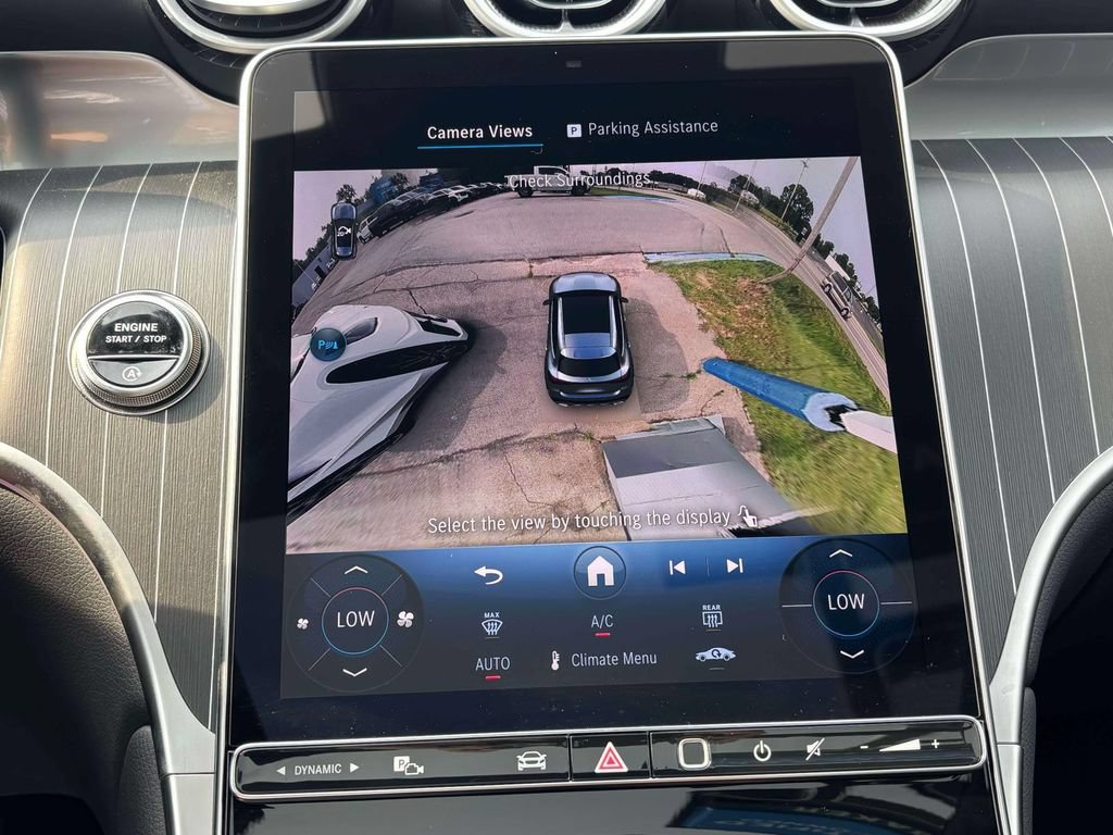 Used 2025 Mercedes-Benz GLC 300 4MATIC image 18