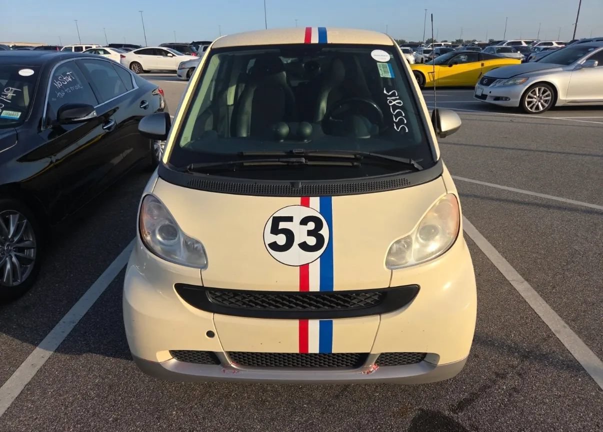 Used 2012 smart fortwo passion RWD image 6