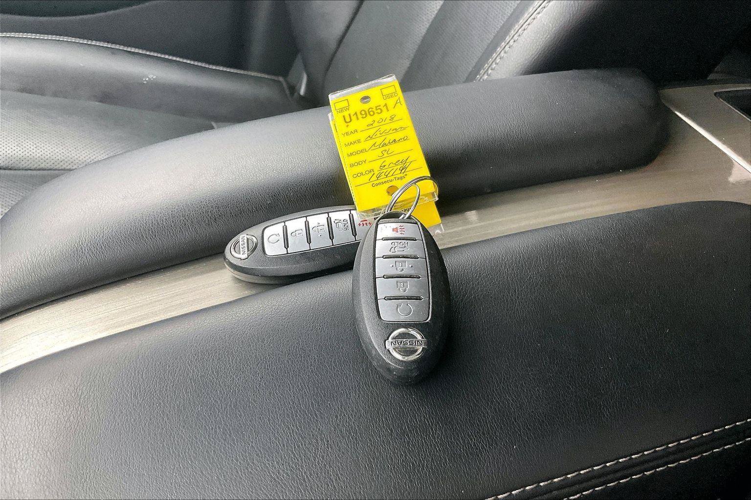 Used 2018 Nissan Murano SL w/ Midnight Edition Package FWD image 13