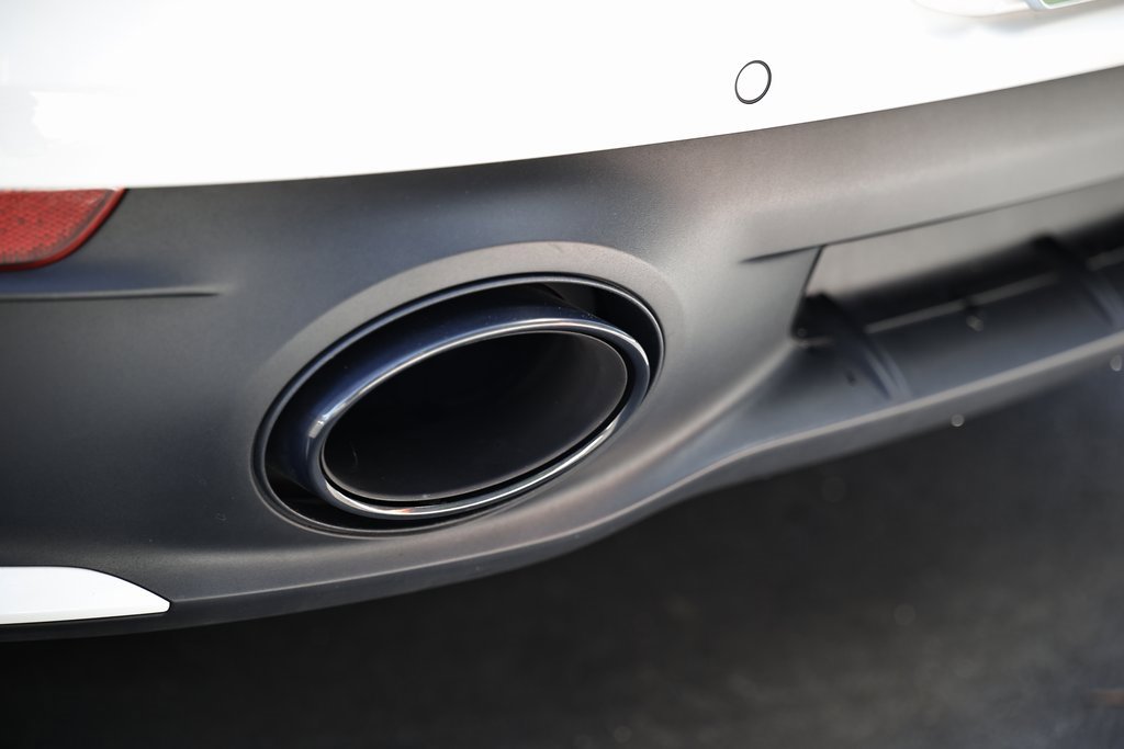 Used 2024 Porsche 911 Carrera T image 16