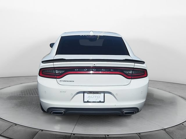 Used 2023 Dodge Charger SXT RWD image 4