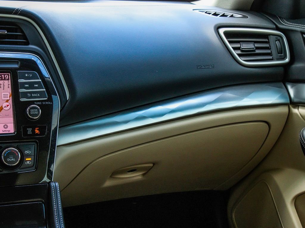 Used 2020 Nissan Maxima 3.5 SV w/ Floor Mat Group FWD image 17