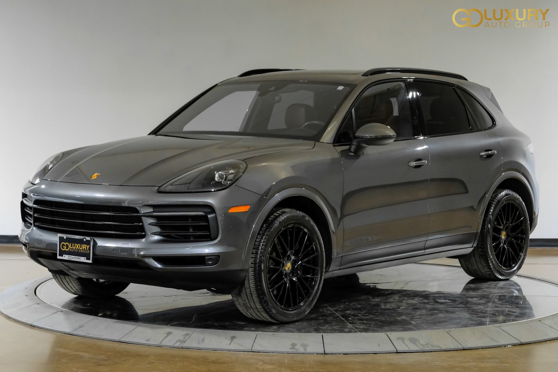 Used 2023 Porsche Cayenne Platinum Edition image 8