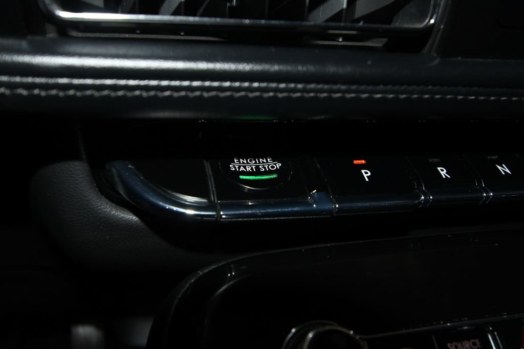 Used 2023 Lincoln Nautilus FWD image 14