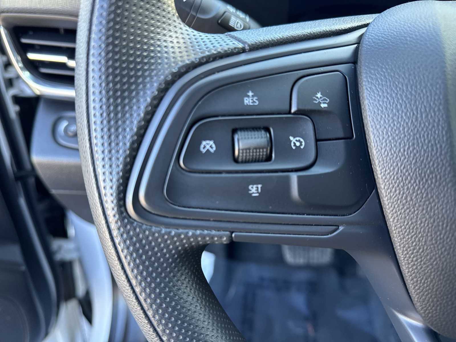 Used 2025 Buick Envista Preferred FWD image 22