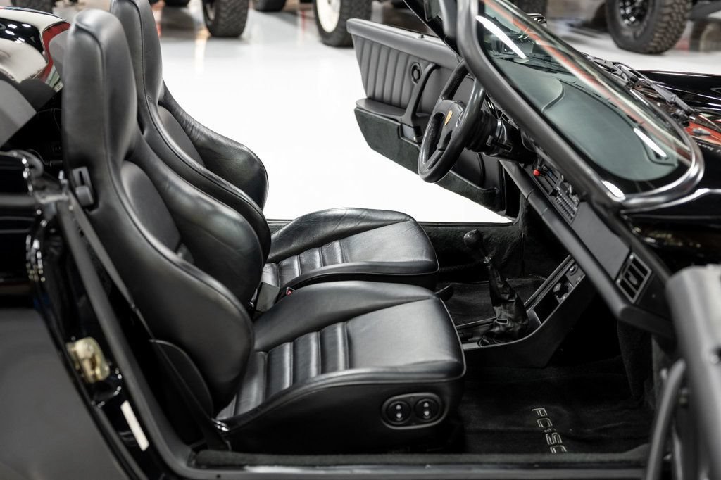 Used 1989 Porsche 911 Carrera RWD image 22