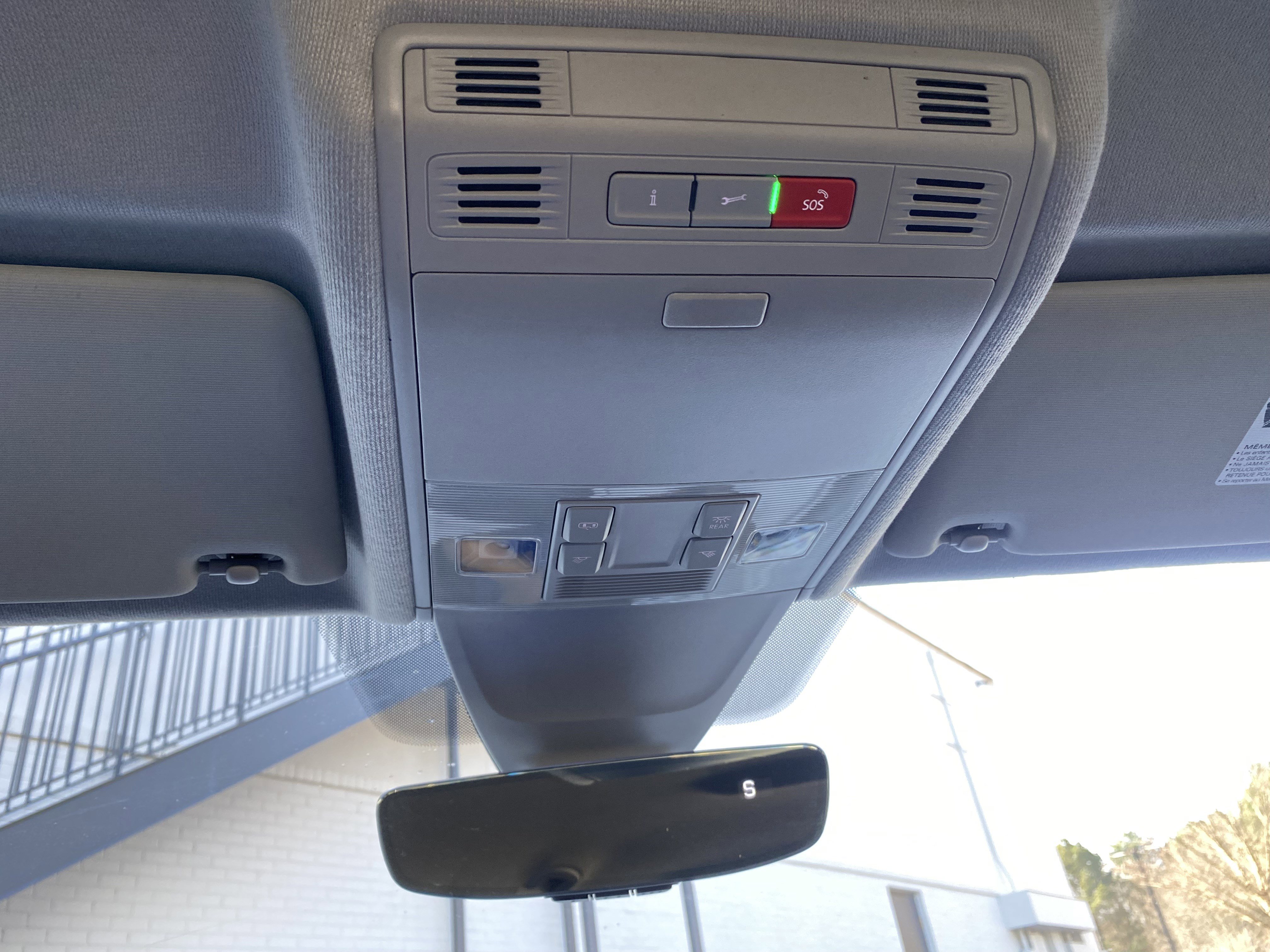 Used 2022 Volkswagen Tiguan SE FWD image 30