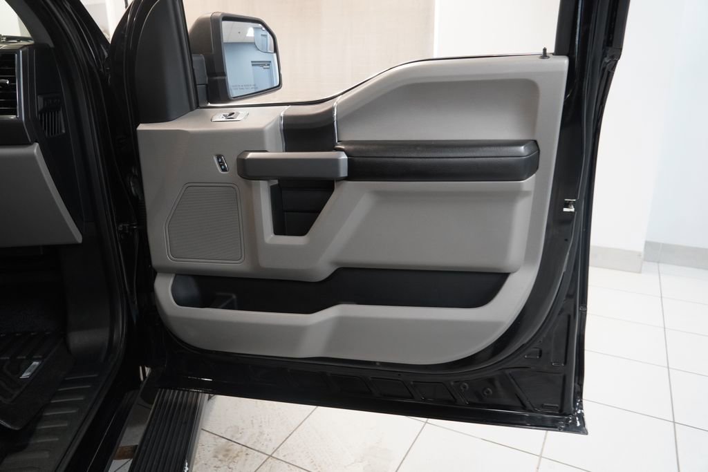 Used 2018 Ford F150 XLT image 28