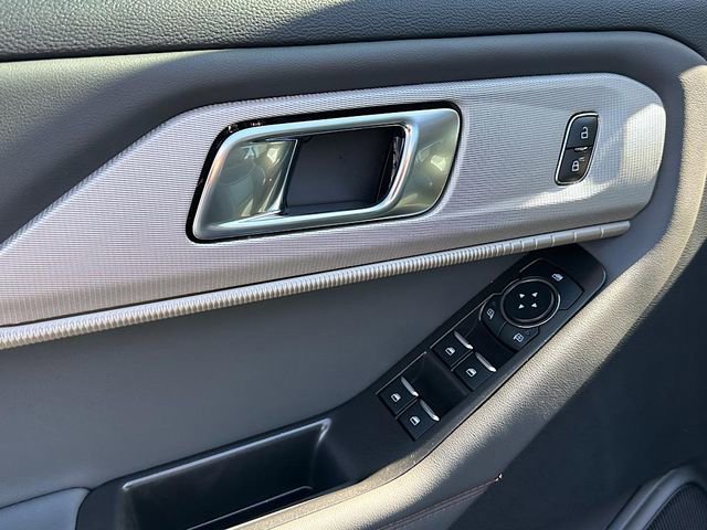 New 2025 Ford Explorer Active w/ Active Comfort Package image 14
