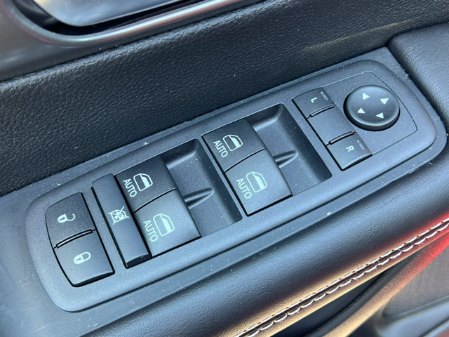 New 2026 Chrysler Pacifica Select FWD image 13