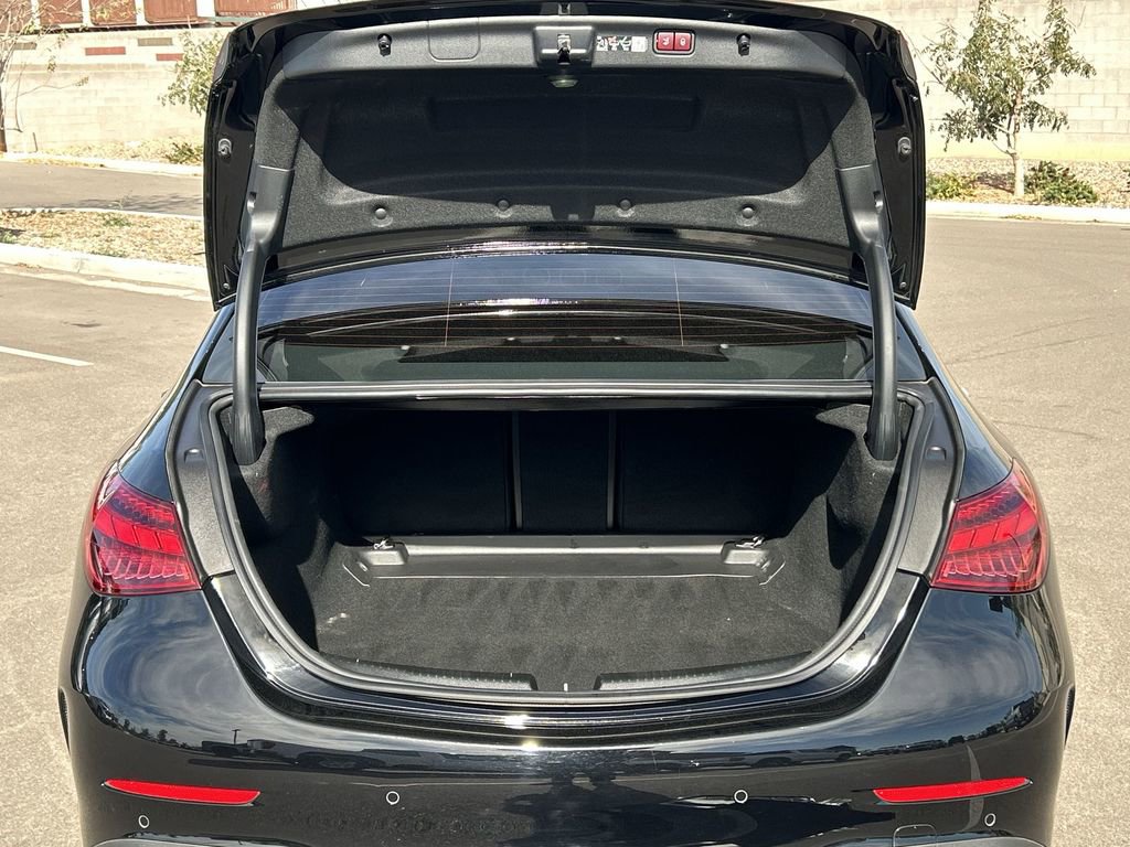 Used 2024 Mercedes-Benz C 300 Sedan image 27