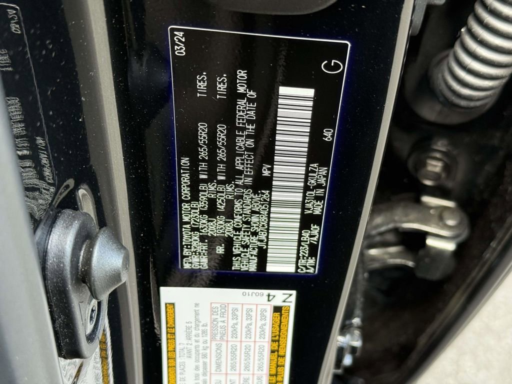 Used 2024 Lexus LX 600 4WD w/ Interior Upgrade Package image 32