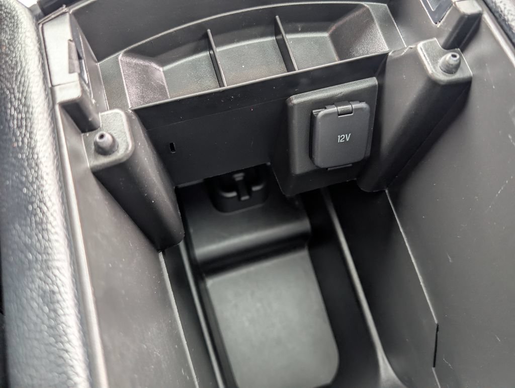 Used 2019 Ford Edge Titanium w/ Equipment Group 301A FWD image 36