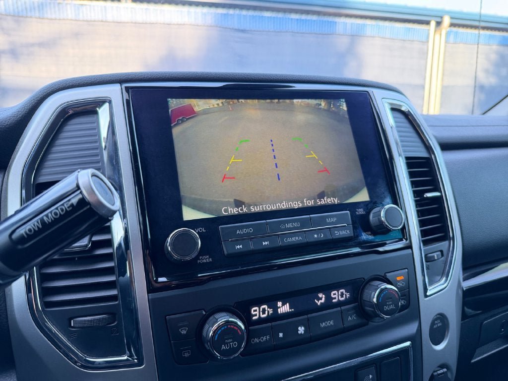 Used 2021 Nissan Titan SV w/ SV Convenience Package RWD image 18