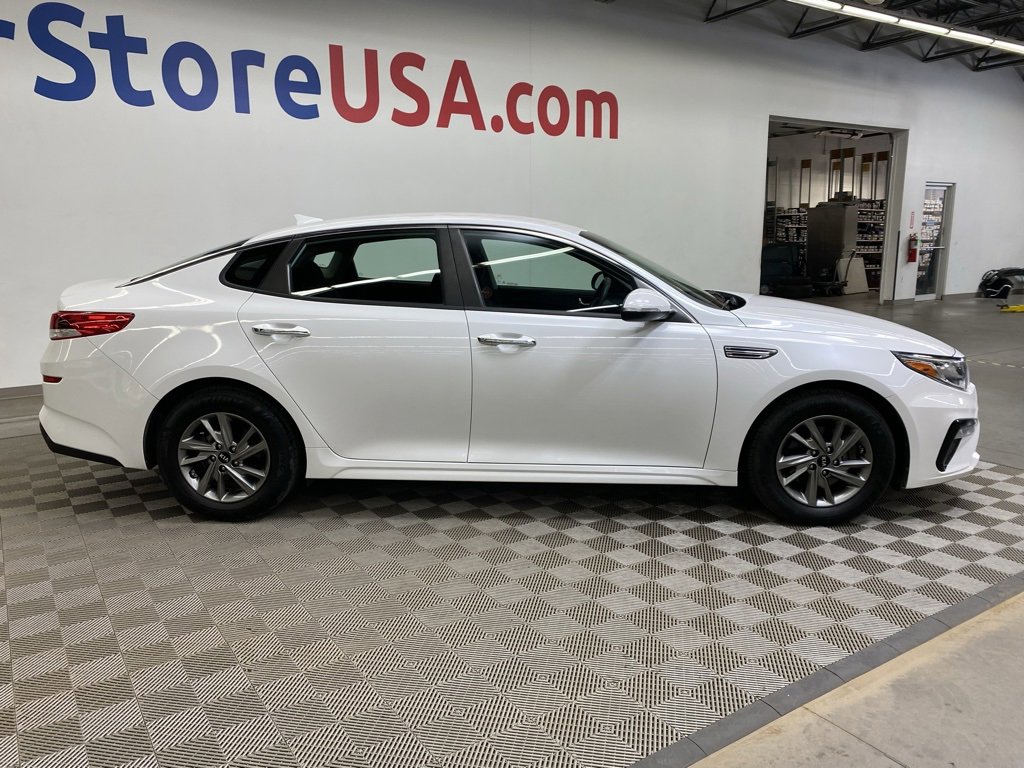 Used 2019 Kia Optima LX image 10