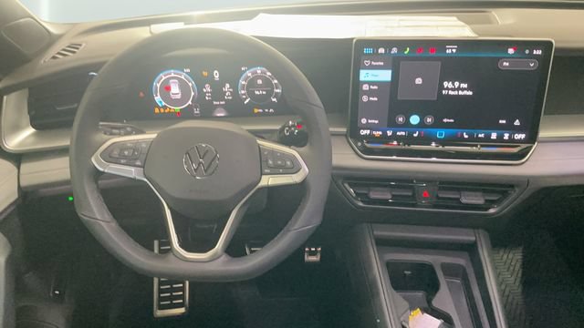 New 2026 Volkswagen Tiguan SE R-Line AWD/4WD image 10