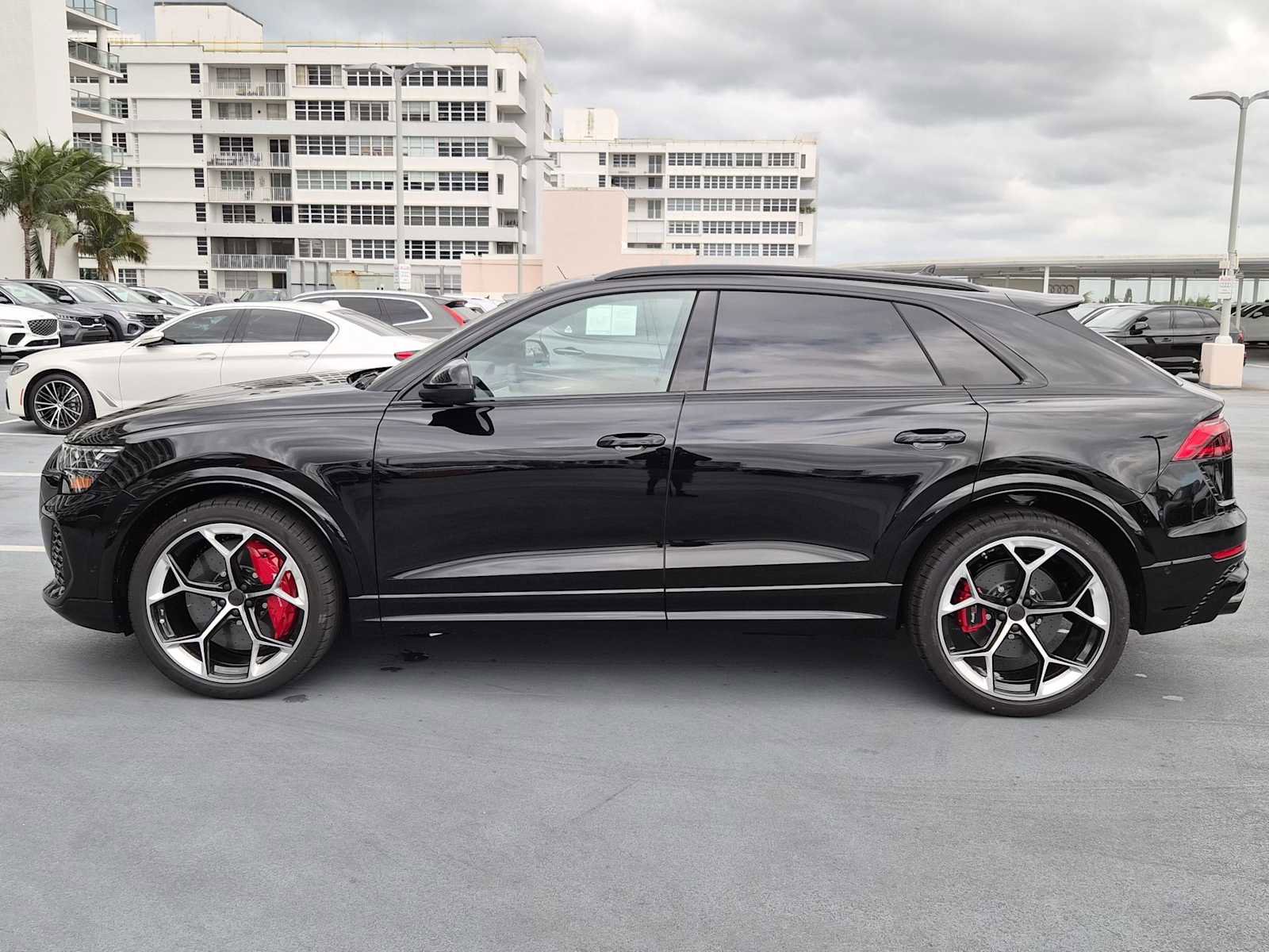 New 2026 Audi RS Q8 performance image 3