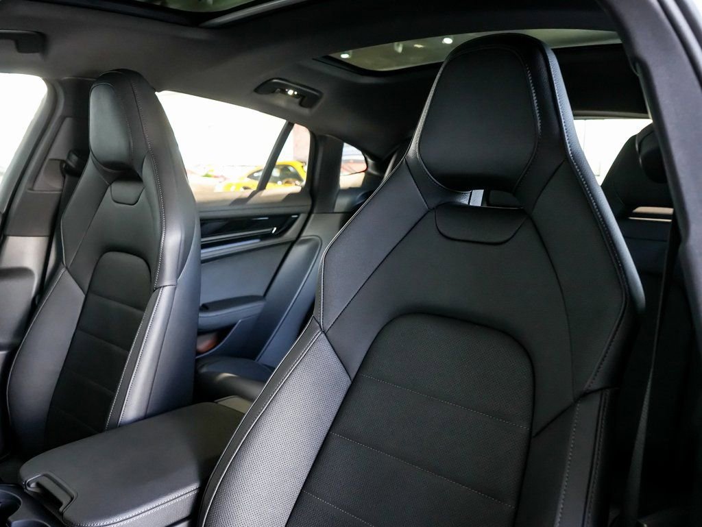 New 2026 Porsche Panamera 4 AWD/4WD image 17