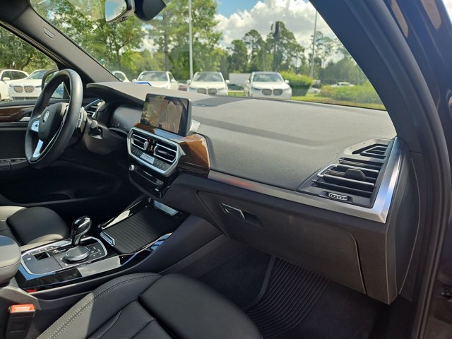 Used 2024 BMW X3 sDrive30i w/ Convenience Package RWD image 17