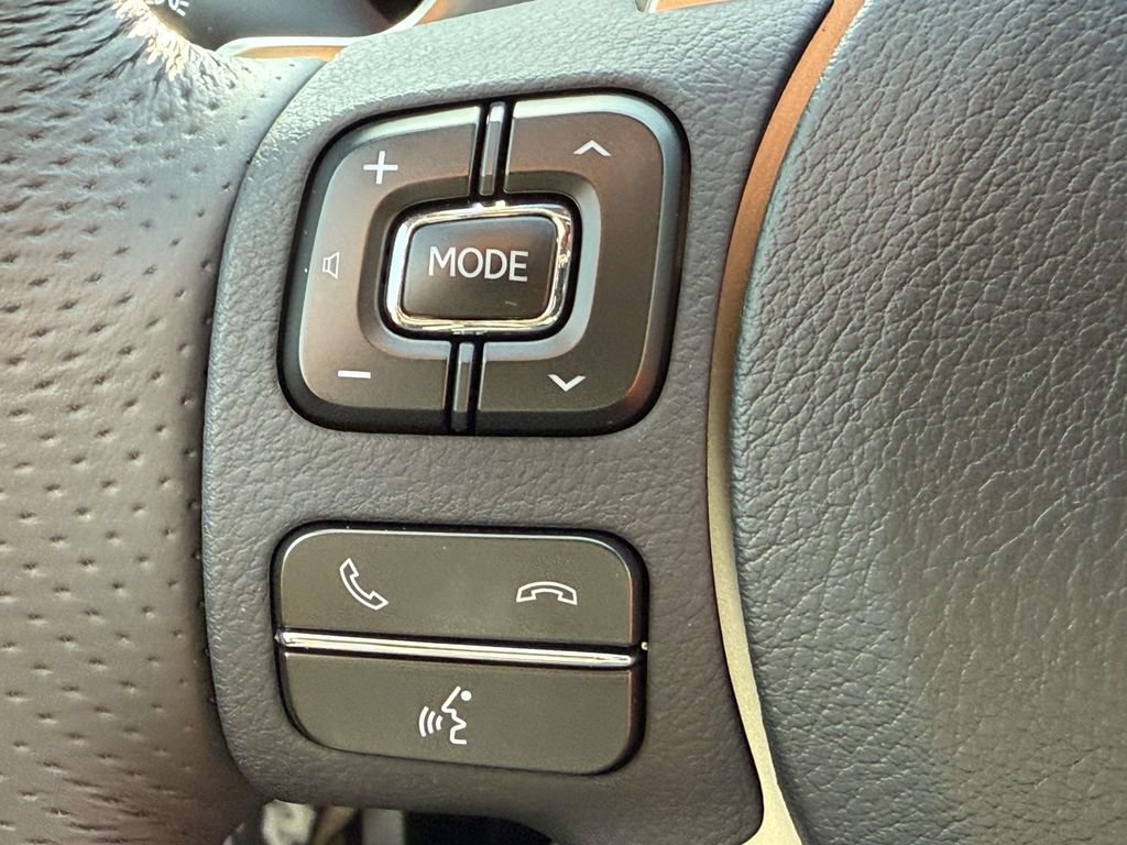 Used 2016 Lexus GS F RWD image 22