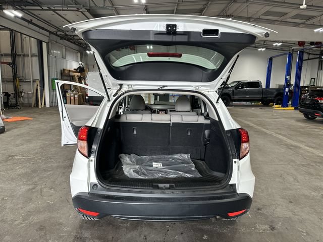 Used 2017 Honda HR-V LX image 25