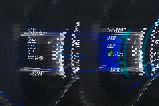 Used 2017 Ford C-MAX SE image 15