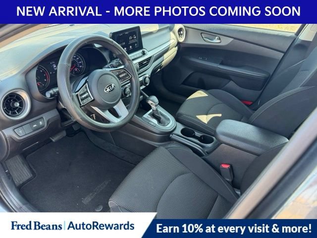 Used 2019 Kia Forte LXS FWD image 10