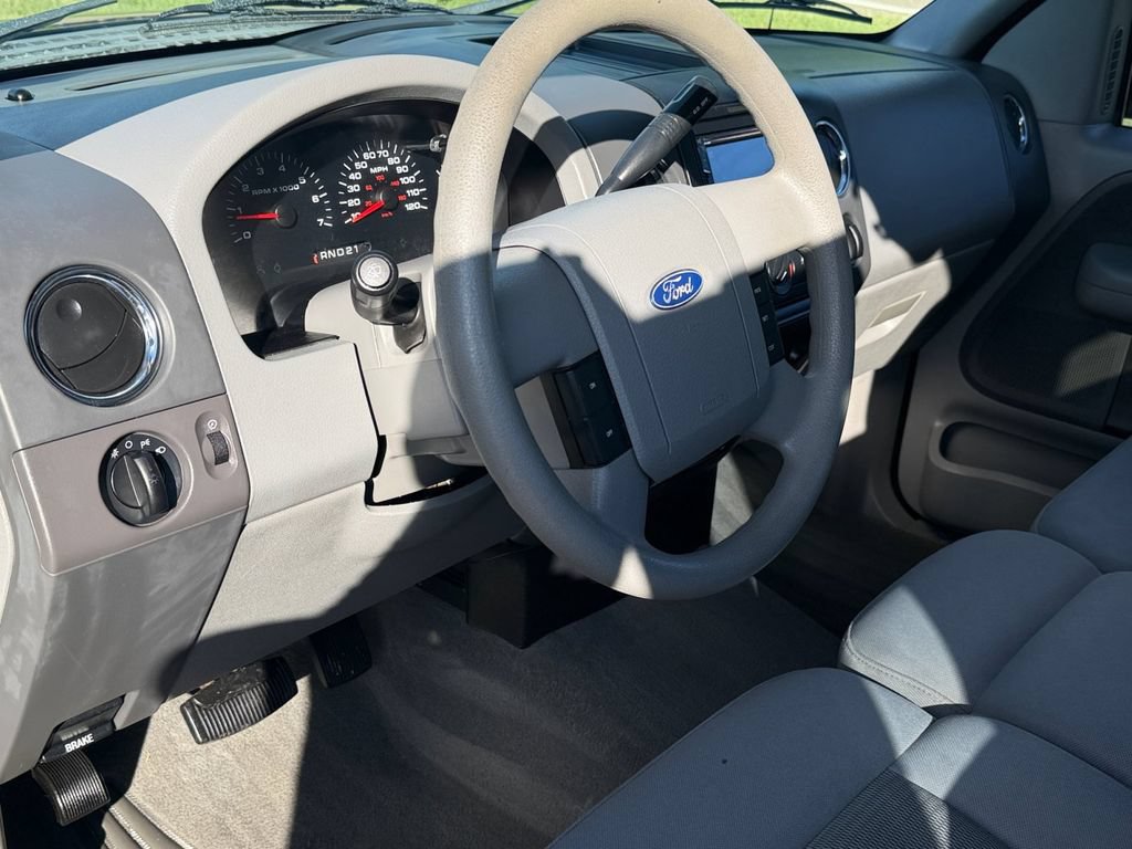 Used 2005 Ford F150 XLT RWD image 16