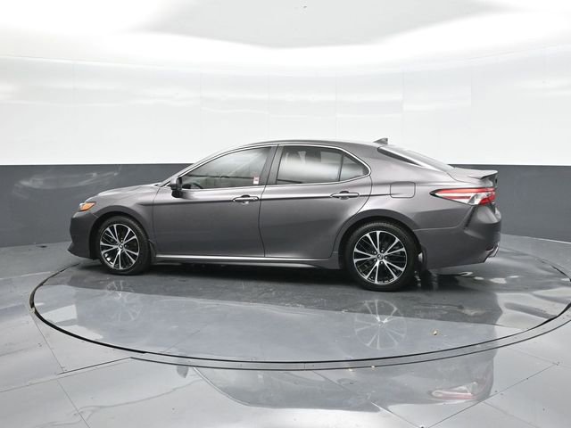 Used 2020 Toyota Camry SE image 5